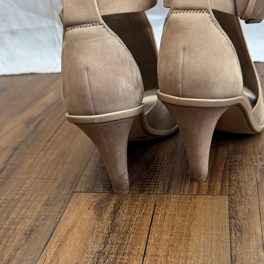 Vince Camuto Nude T-Strap Peep-Toe Heels - Picture 3 of 11